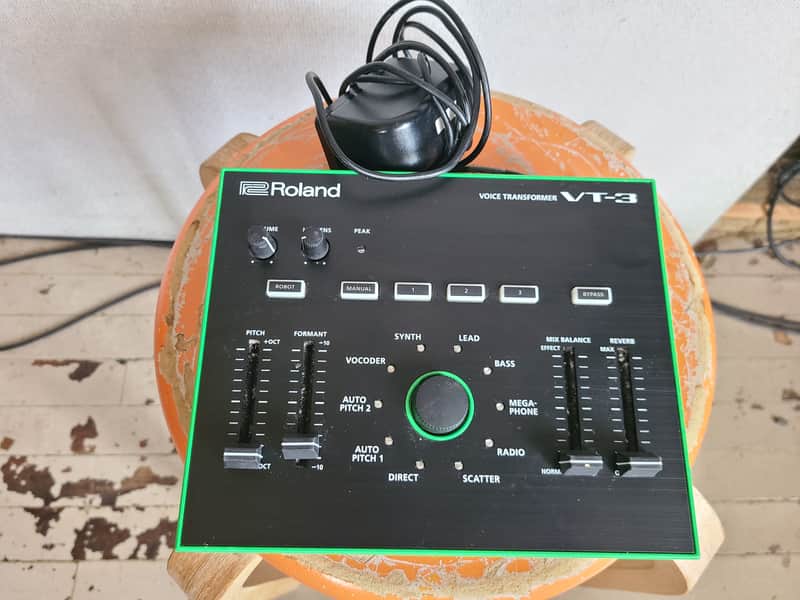 Roland AIRA VT-3 Voice Transformer 2014 - 2018 - Black image 1