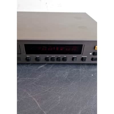 NAD 5440 - CD Players - Black - Excellent w/ Manuals image 4