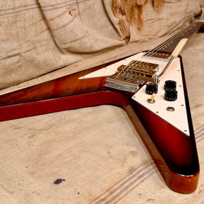 Gibson Custom Shop '67 Reissue Flying V 2002 - Sunburst imagen 16