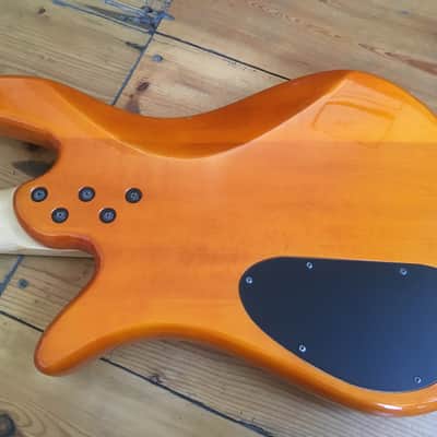 Spector Q5 Pro 5 Bass Guitar 5 String Korea 2000 EMG HZ image 6