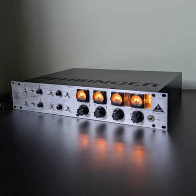Behringer T1953 Tube Ultragain Preamp Studio Rack Unit Bild 3