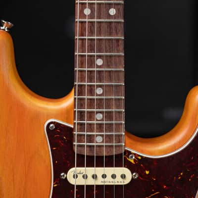 Fender Michael Landau Coma Stratocaster - Coma Red with Vintage-Style Navy Blue Hardshell Case - Demo image 9
