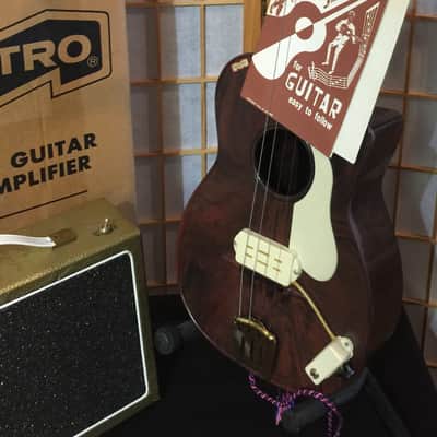 VINTAGE RARE NEW MASTRO BY MACCAFERRI ACOUSTIC ELECTRIC PLASTIC GUITAR image 3