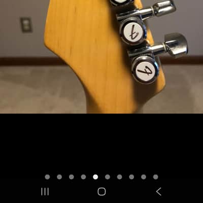 Fender American Series Stratocaster with Rosewood Fretboard 2000 - 2007 - 3-Color Sunburst image 2