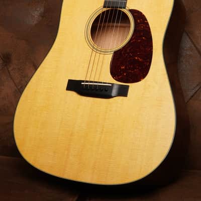 Martin D-18 image 6