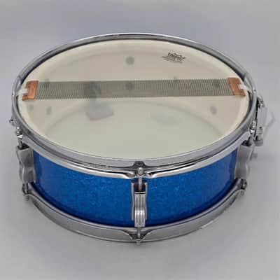 Used Vintage Ludwig Snare Drum 14x5 Blue Sparkle - Good image 8