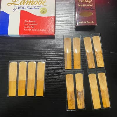Various Rare Old Alto Saxophone Reeds (Strength 3) (12 Reeds) (Old Stock) image 2