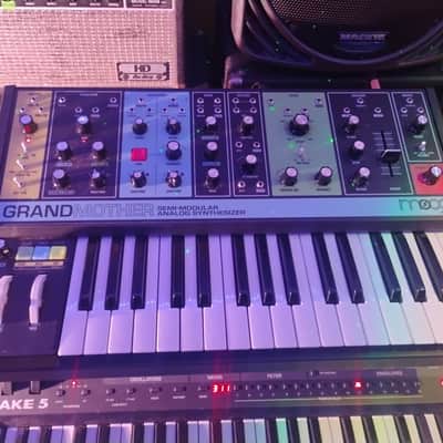 Moog Grandmother 32-Key Semi-Modular Analog Synthesizer 2018 - MADE IN USA image 1