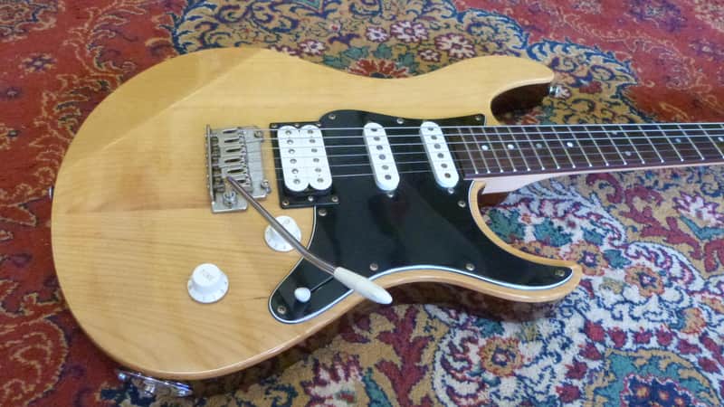 Yamaha Pacifica 412V | Reverb