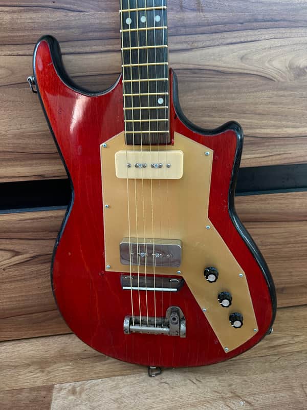 Chernigov Electric Guitar USSR Soviet Vintage