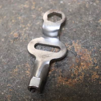 Chicago Skate Company Vintage Roller Skate Key image 4