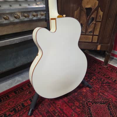 2023 Gretsch G6136-55 Vintage Select '55 Falcon White Pearl Metallic image 8