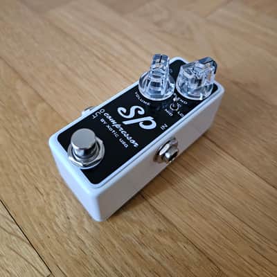 Xotic SP Compressor - White image 6
