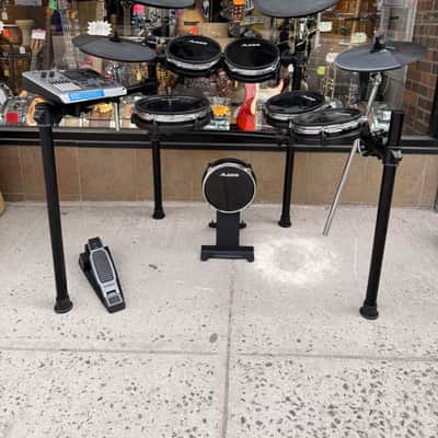 Alesis DM10 Electronic Drum Kit – Complete Kit w/ DM10 Module – Tested – Good Condition