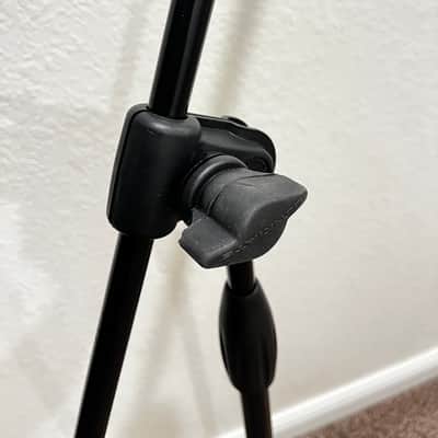 Immagine Ultimate Support MC-40B Classic Microphone Stand - Black - 2
