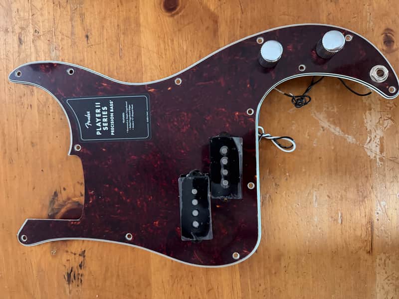 Fender Player II Precision Bass 2026 - loaded Pickguard open box image 1
