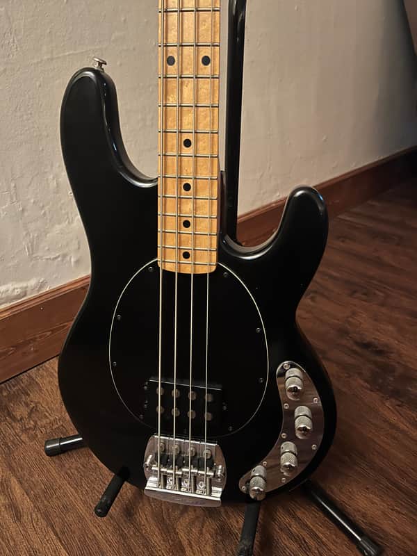 Ernie Ball Music Man StingRay 4 H with Maple Fretboard 1984 - 1990 - Black w/gig bag or original hard case image 1