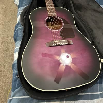 Gibson J-45 Standard 2025 - Present - Purple Burst image 3