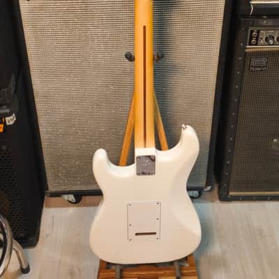 Fender Stratocaster 2022 Polaris White image 11