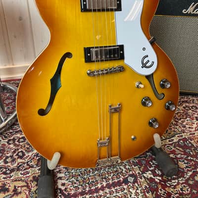 Epiphone Riviera 2023 - Royal Tan image 3
