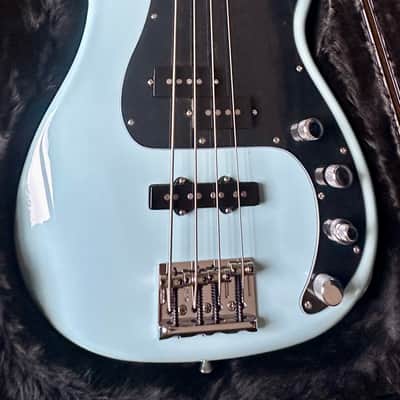 Warmoth Fender American Deluxe Precision Bass with Rosewood Fretboard - Sonic Blue HSC image 5