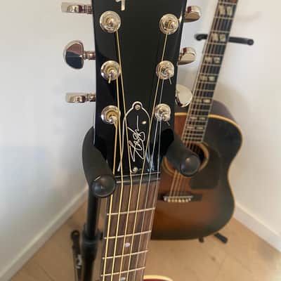 Gibson Slash Signature J-45 2023 - Vermillion Burst image 7