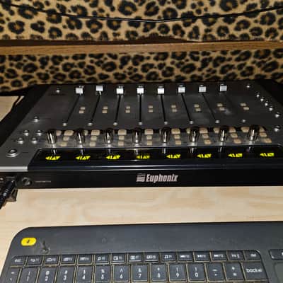 Euphonix MC Mix 8-Fader DAW Control Surface 2000s - Silver image 2