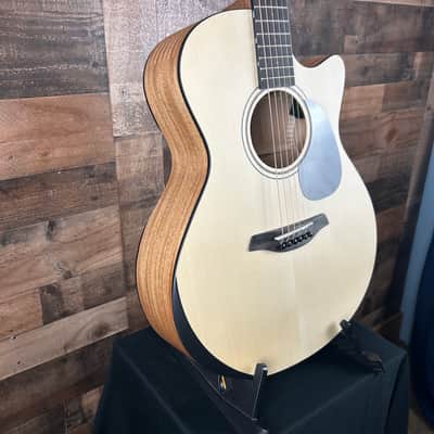 Furch Blue Performance EM a EAS-VTC, Gig Bag, Free Ship, 416Furch Blue Performance EM a EAS-VTC, Gig Bag, Free Ship, 416 image 4
