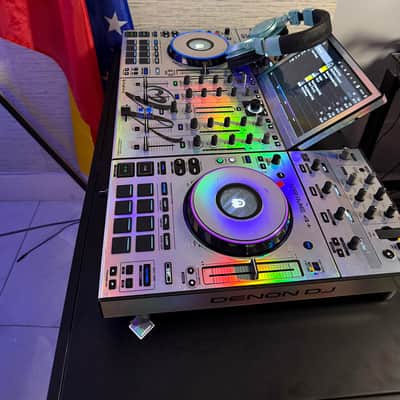 Denon Prime 4 Standalone DJ System 2019 - Black image 2