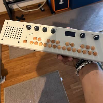 Critter & Guitari Organelle M 2019 - Present - Beige image 1
