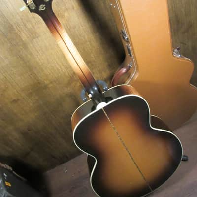2015-16 Gibson Custom Shop LIMITED SJ 200 New Vintage Ultimate 1 OF 30 Acoustic / Electric Guitar With Case, COA And Candy image 9