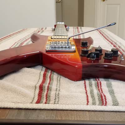 BC RICH USA Bich 1984 - Burst/koa image 3