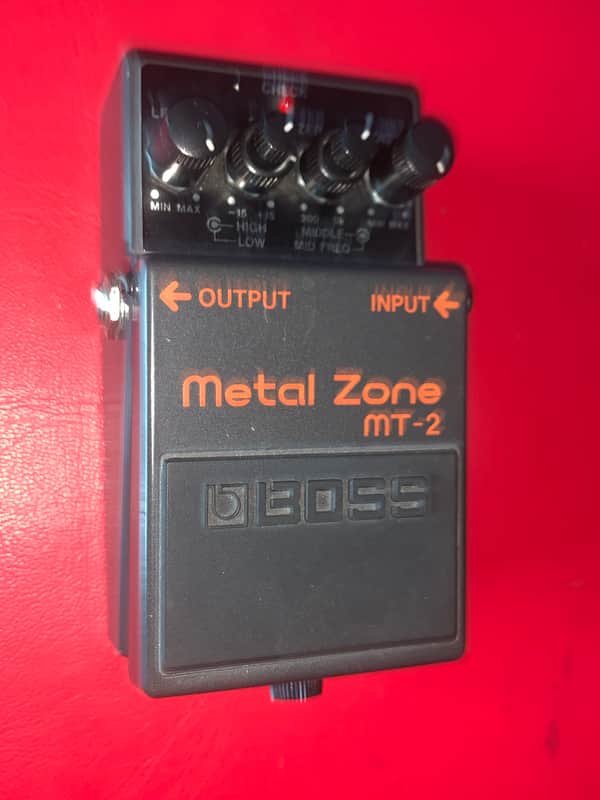 Boss MT-2 Metal Zone (Silver Label) 1991 - Present - Black image 1