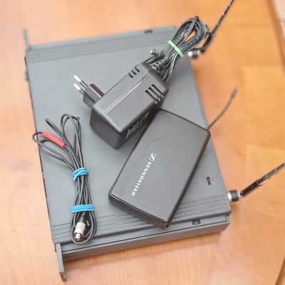 Sennheiser Sennheiser EM 1031 U True Receiver+BF 1083-U HiDyn Plus Transmitter+MKE 2 MIC image 15