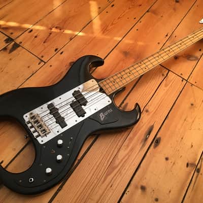 Burns Scorpion Bass Guitar Original 1980 Made in England image 2
