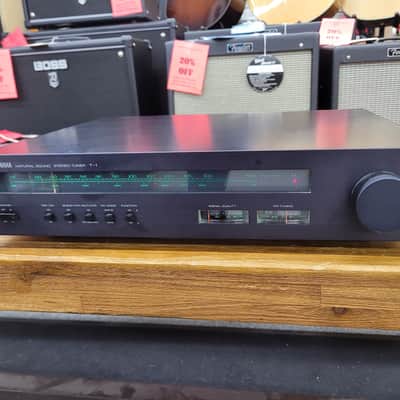 Yamaha T-1 Natural Sound Stereo Tuner Black image 2