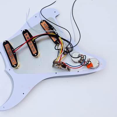 Hot Loaded ST Pickguard Prewired ST SSS Pickguard with Alnico Pickups Tortoise - Cream Covers Bild 10