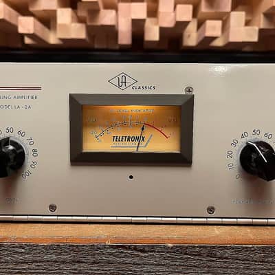Universal Audio Teletronix LA-2A Leveling Amplifier / Optical Compressor. LA 2A LA2A image 5