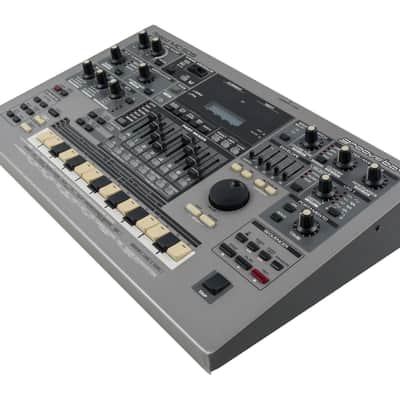 Roland MC-505 Groovebox / Workstation image 3