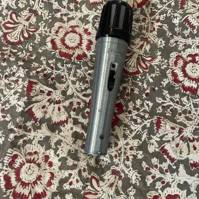 Shure 10A Dynamic Microphone 1980 - Silver image 2