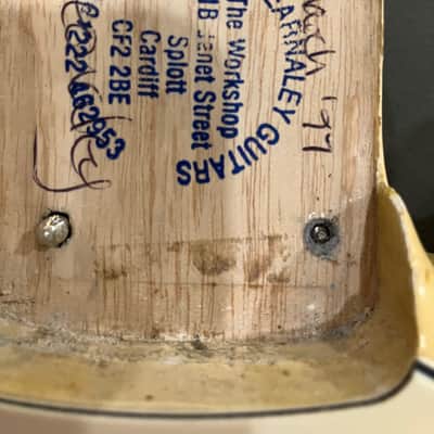 DEARNALEY STRATOCASTER 1999 - OUTSTANDING BIRDSEYE MAPLE AND BLONDE, GREAT SOUND AND PLAYABILITY image 1