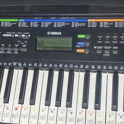 Yamaha PSR-E253 61-Key Portable Keyboard 2010s - Black image 3