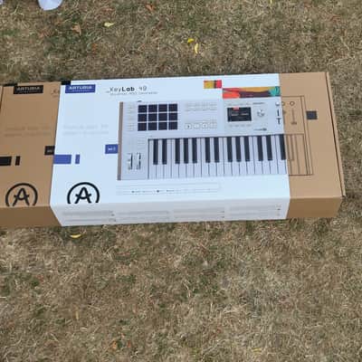 Arturia KeyLab 49 Mk3 Professional MIDI Controller image 6