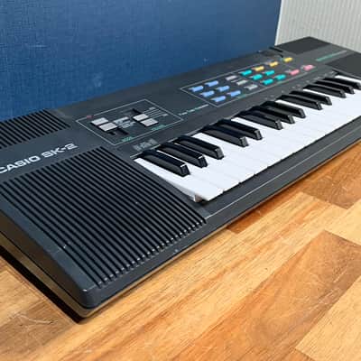 Casio SK-2 32 Keys Sampling Keyboard in Excellent Condition image 3