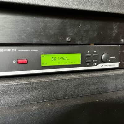 Sennheiser XS Wireless Receiver and Bodypack 548-572 Mhz image 1