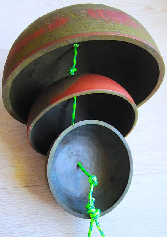 Temple Bells - Vintage image 1