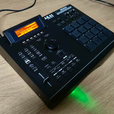 Akai MPC2000XL MIDI Production Center | Reverb