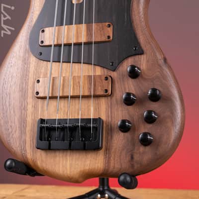 F Bass BN5 Walnut image 5