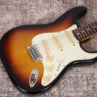 Fender Stratocaster XII 12-String 2002-2004 - 3 Tone Sunburst image 18