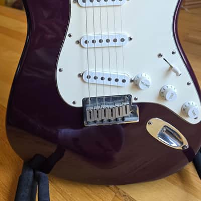 Fender American Standard Stratocaster 1999 - RARE Plum Purple Metallic Finish image 6